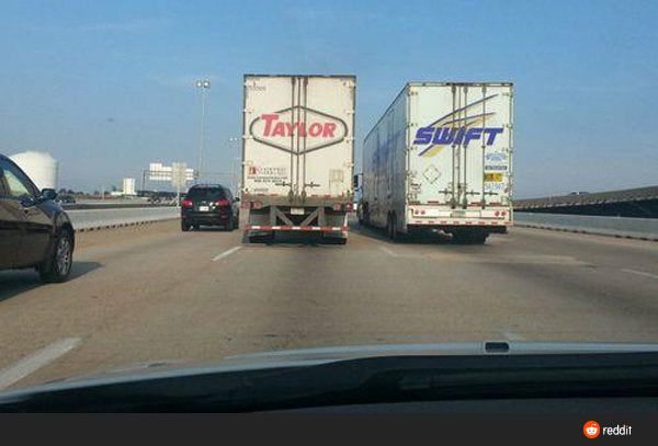 Moment kejadian yang langka bikin kita senyum-senyum sendiri